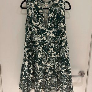 Sundry Green & White shift dress